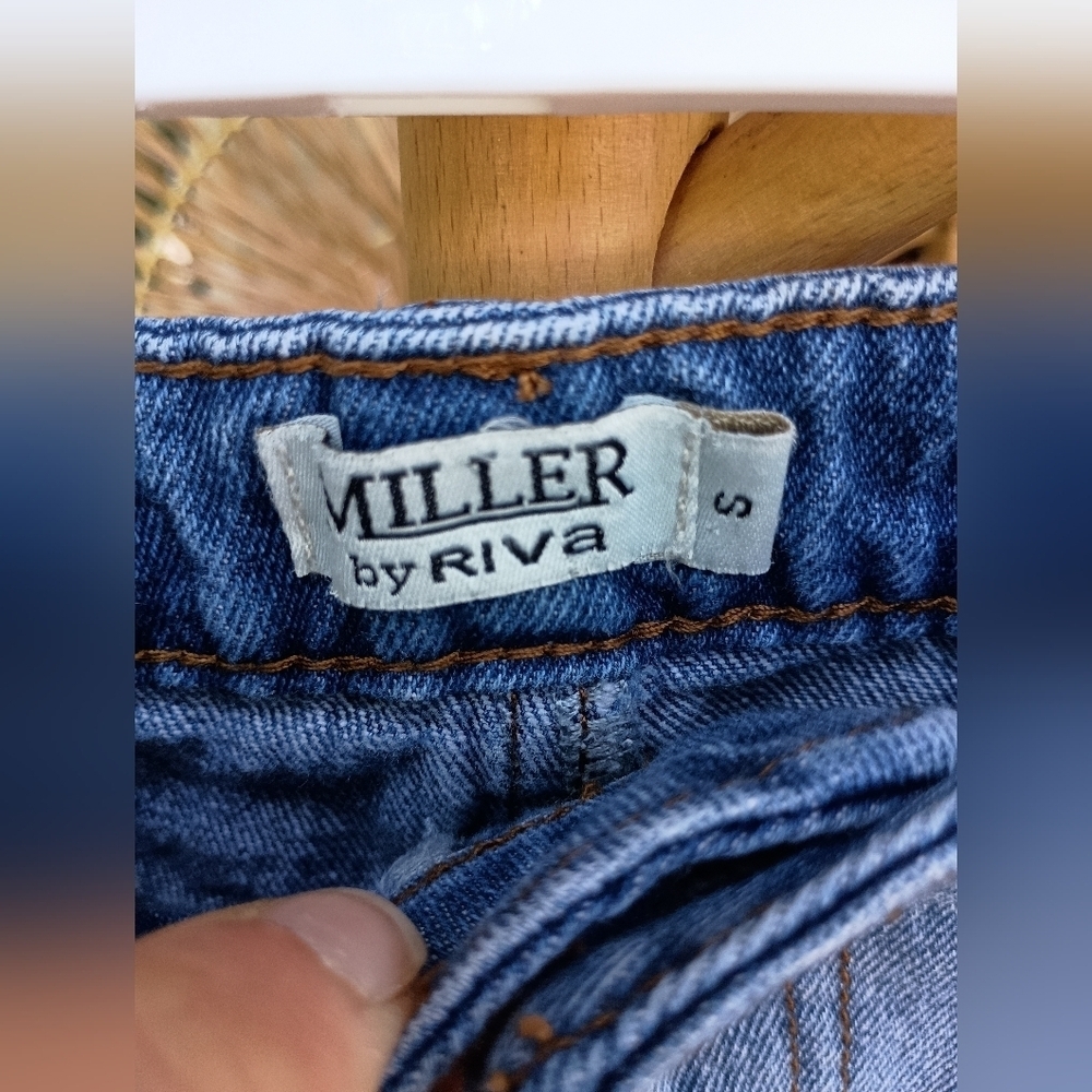 Miller By Riva Embroidered Blue Jeans_Small - Picture 5 of 6